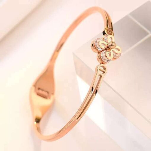 18K Plated Bracelet Flower - Image 2